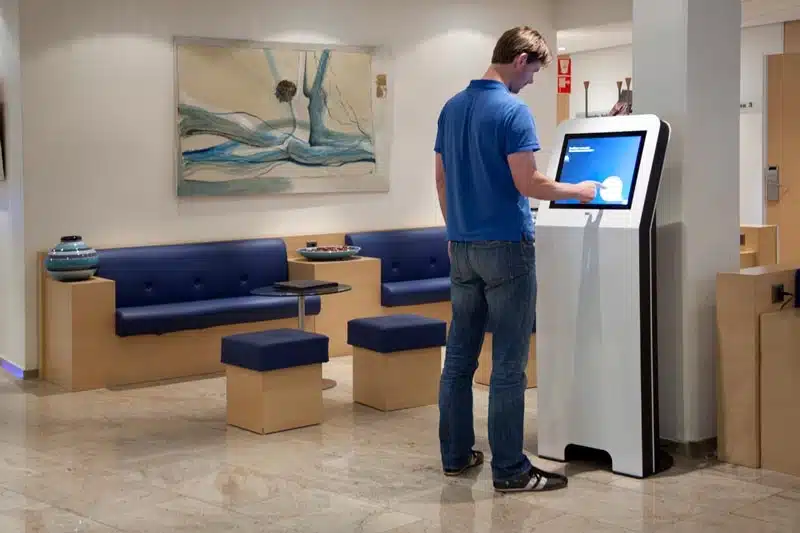 Les bornes digitales interactives un moyen de moderniser votre entreprise
