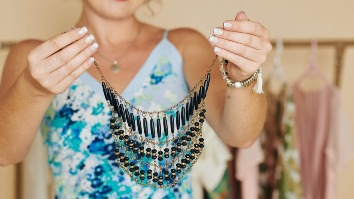 Comment choisir des accessoires qui mettent en valeur votre style personnel ?