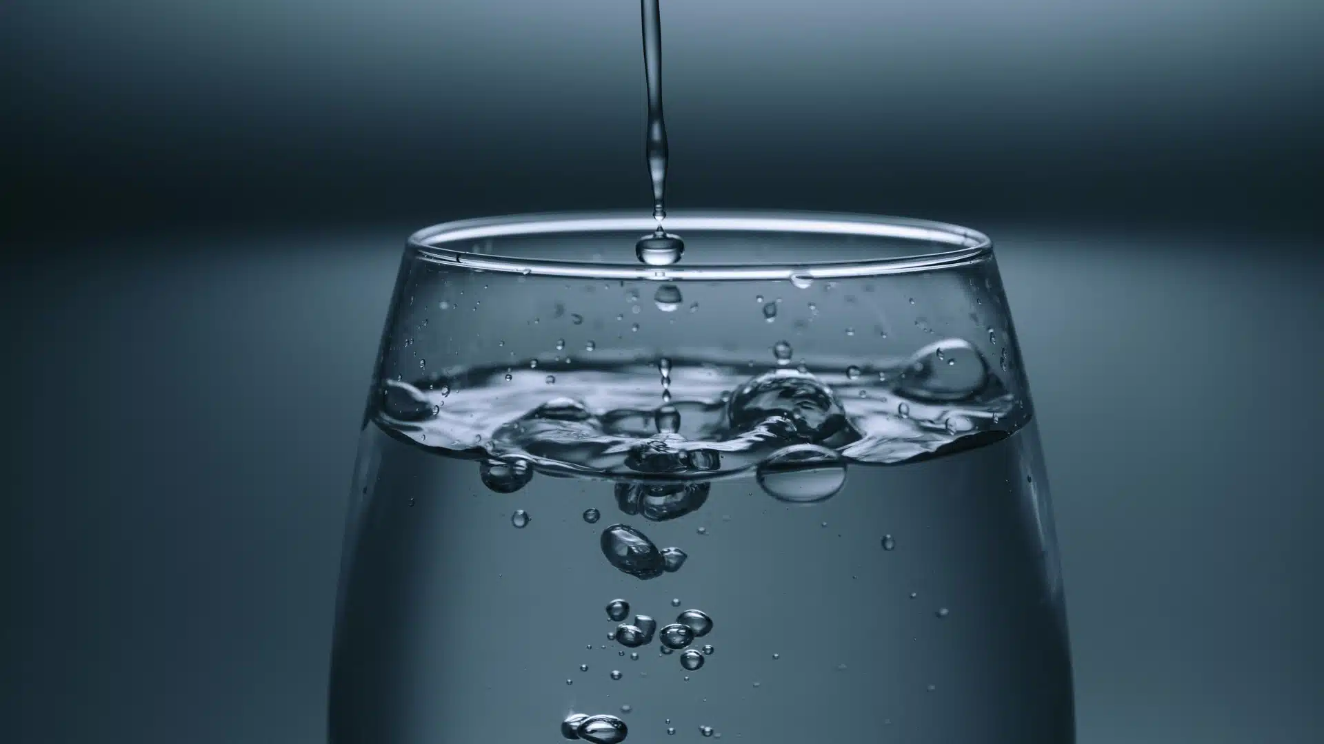 Découvrez les avantages des fontaines à eau dans les restaurants