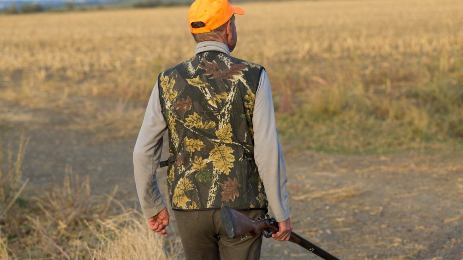 Gilet de chasse pour homme : allier mobilité et rangement optimal