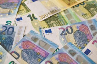 billets de 20€, 100€ et 200€
