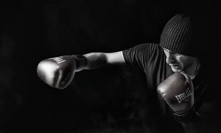 Le matériel de sport de combat essentiel pour progresser en boxe et arts martiaux