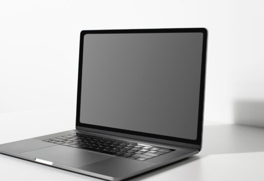 Les avantages incontournables des PC portables : pourquoi choisir la mobilité ?