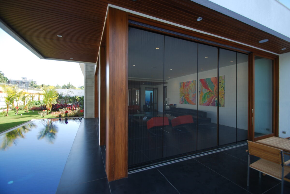 baies vitrées d'une maison